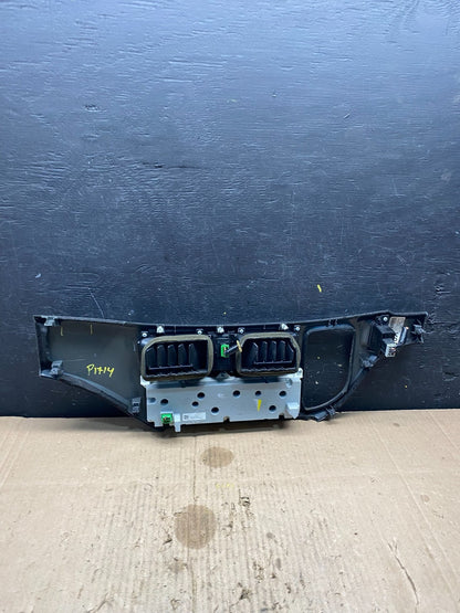 2005 to 2010 Honda Odyssey  Radio Climate Control Dash Trim Bezel Oem p1714 DG4