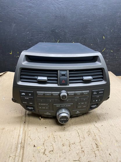 2012 to 2017 Nissan NV1500 NV2500 Radio AM FM CD Player Receiver Oem x6151 DG0