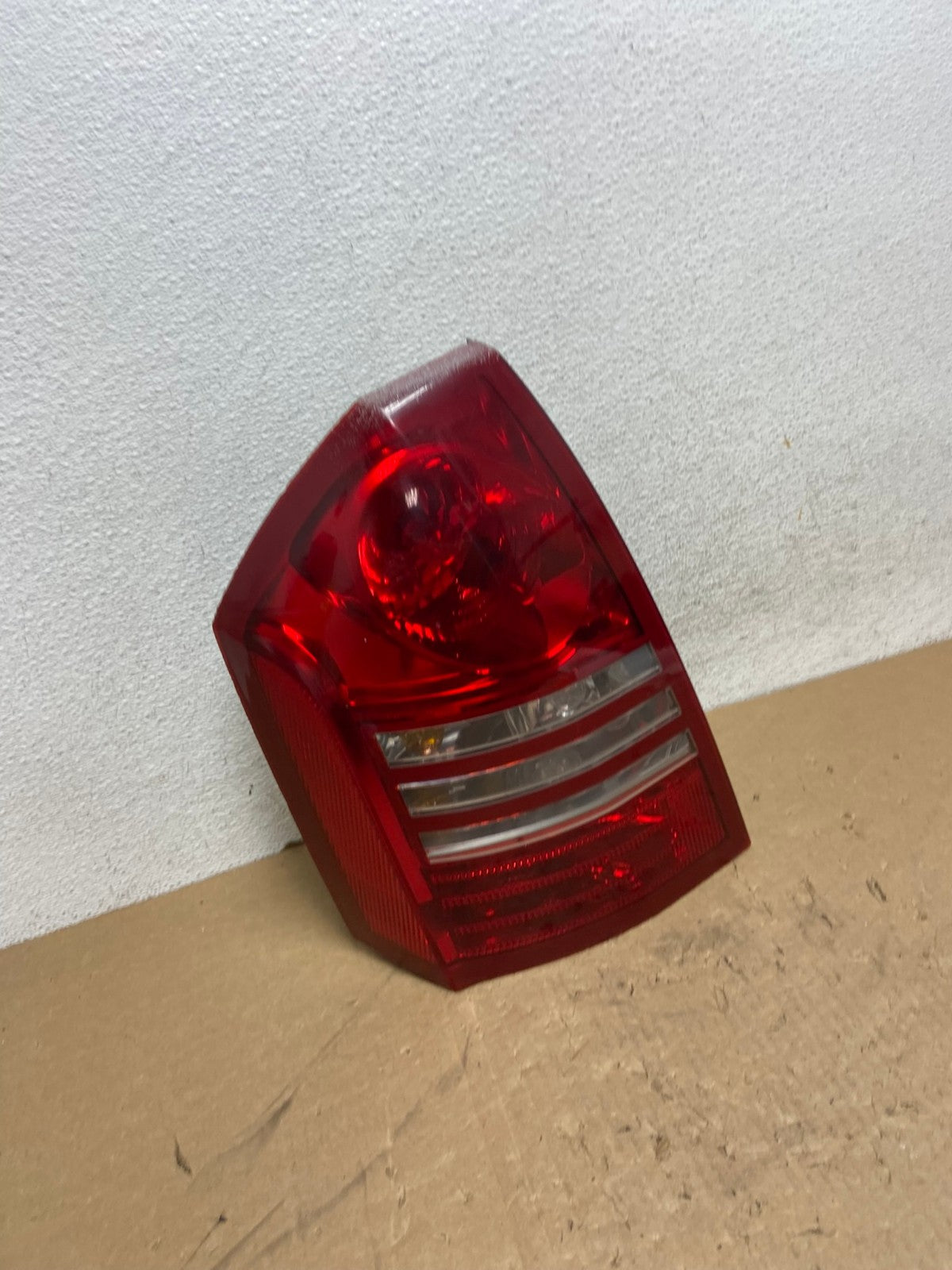 2005 2006 2007 Chrysler 300 Left Driver LH Side Tail Light AG1130 LK2