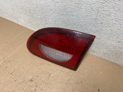 2000 to 2002 Chevrolet Cavalier Right Passenger Inner Tail Light J8086 PS1