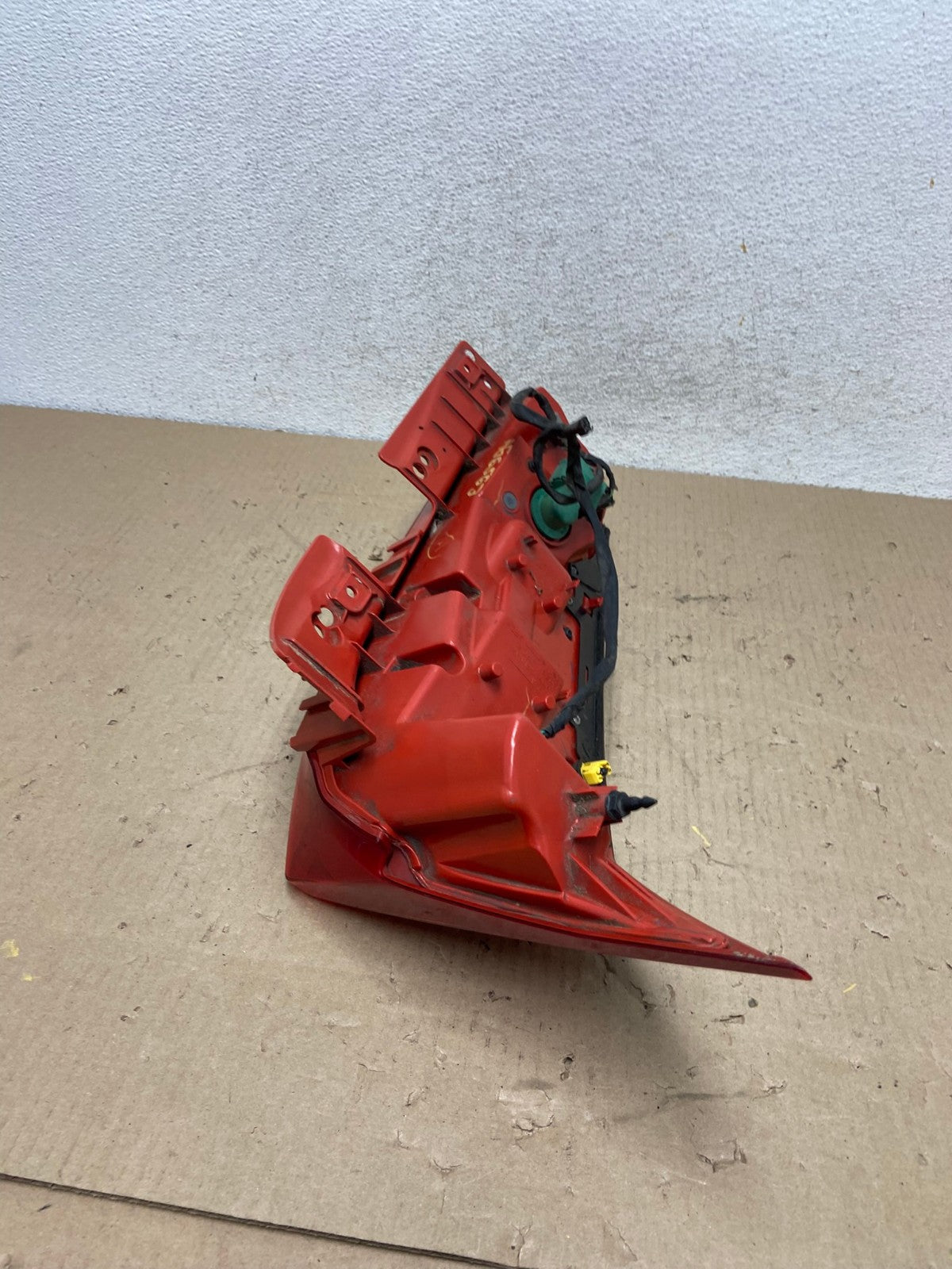 2010 to 2016 Cadillac Srx Right Passenger RH Side Tail Light AG6563 LK7