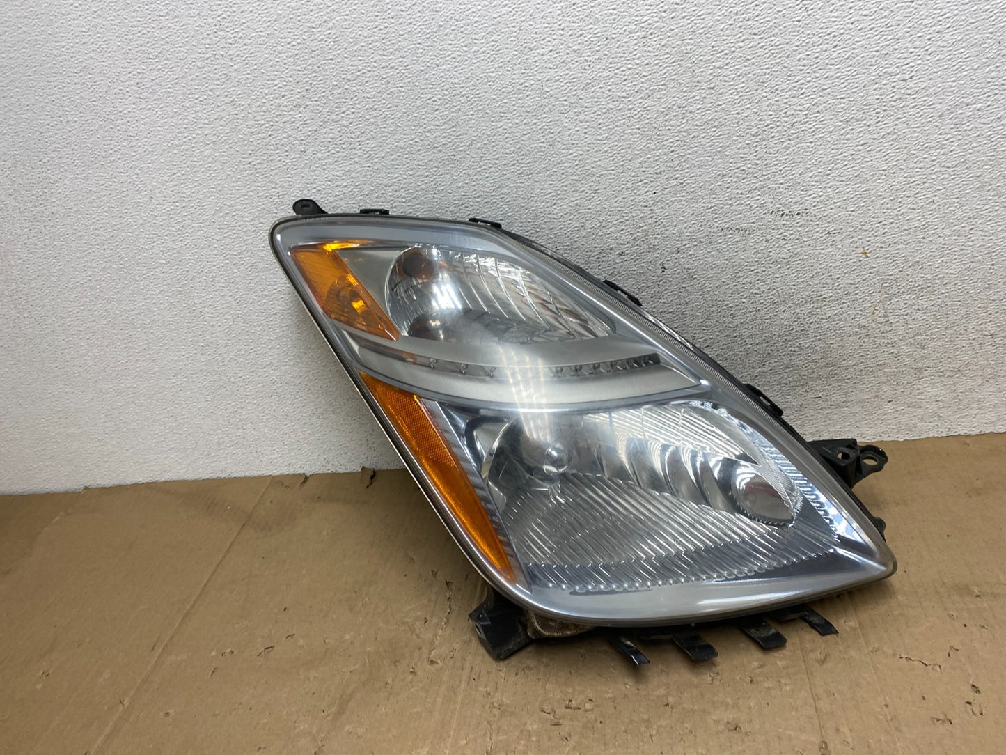 2006-2009 Toyota Prius Right Passenger Rh Side Headlight Xenon HID AE9246 DW0