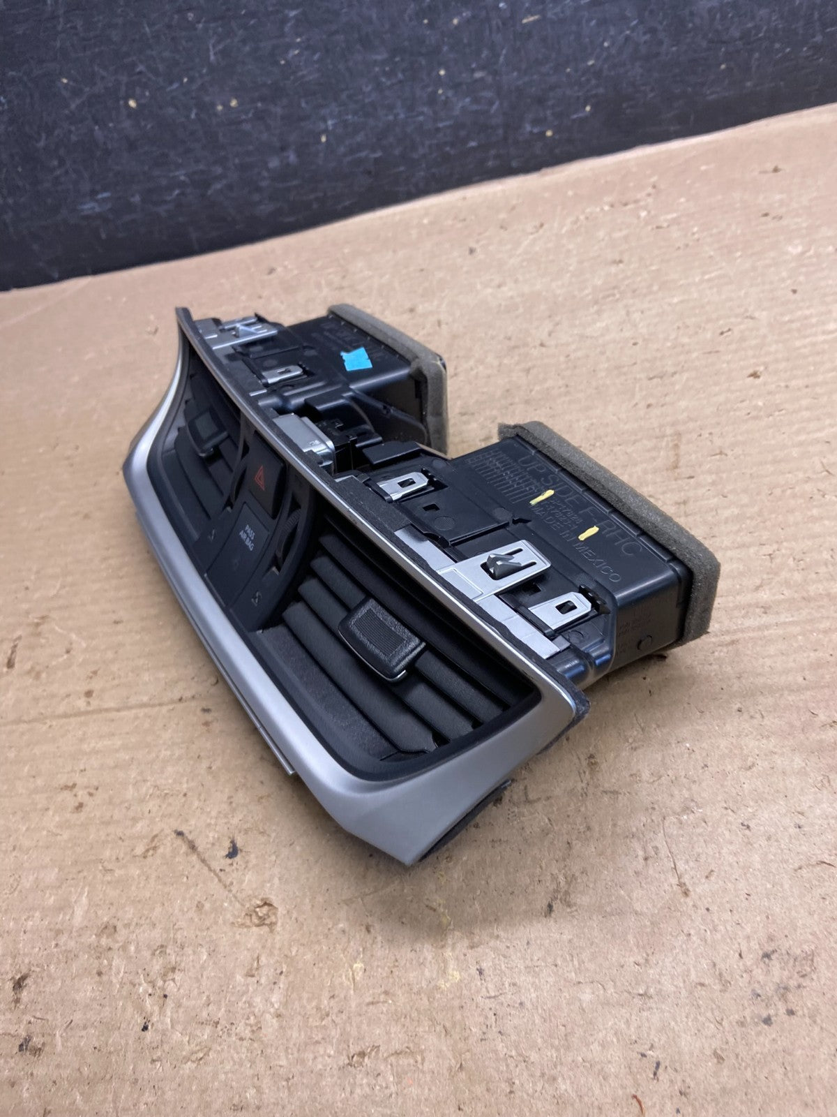 2013 to 2015 Nissan Sentra Air Vents Top Dash Center Hazard Switch AH5262 DG2