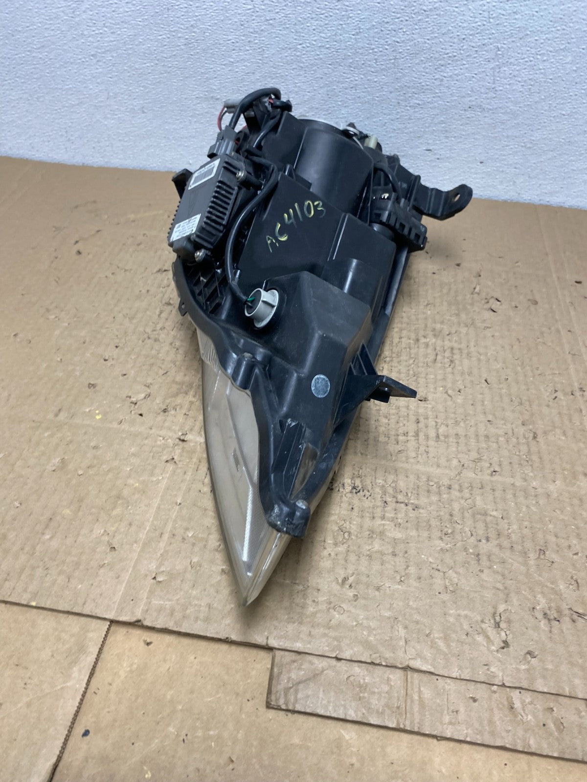 2003 to 2007 Nissan Murano Headlight Xenon HID Left Driver LH Oem AA9526 DW7
