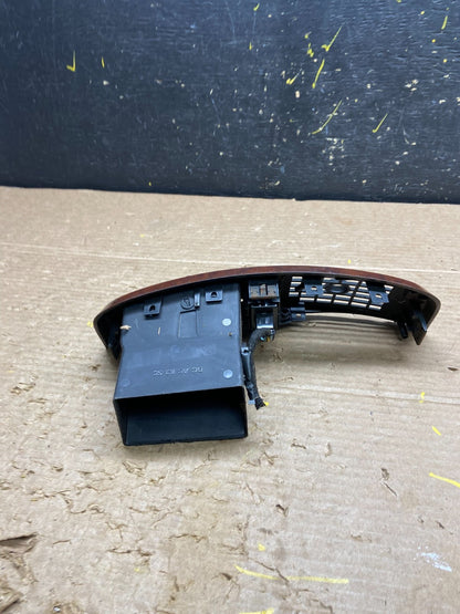 2004 to 2009 Cadillac SRX Front Center Dash A/C Air Vent w3031 DG3