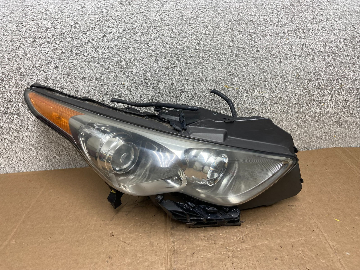2009-2017 Infiniti FX35 FX37 FX50 QX70 Hid Xenon Right Headlight AA1517 GD0