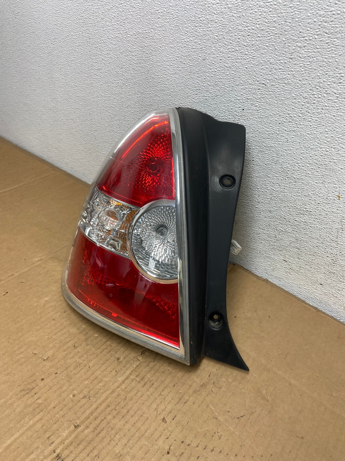 2007-2011 Hyundai Accent Hatchback Left Driver LH Side Tail Light AD0883 LK1