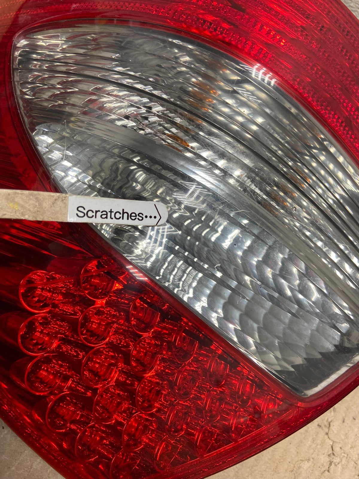 LED 2007 - 2009  Mercedes E E320 E500 Sedan Right Passenger Tail Light Z6165 DW3