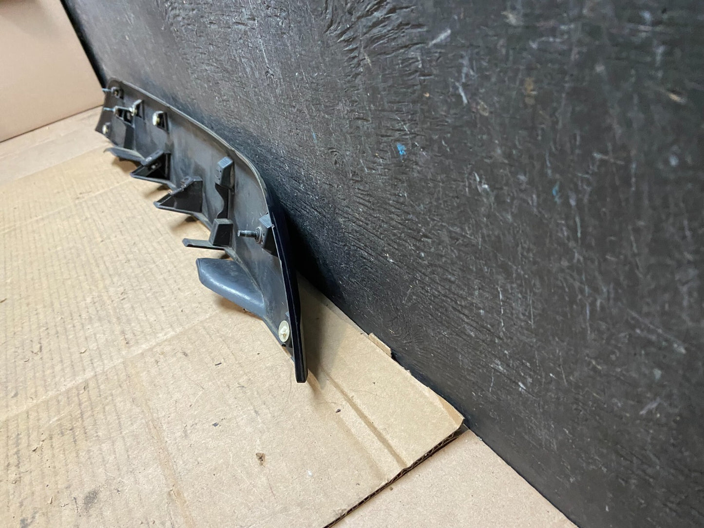 2007 to 2013 Mitsubishi Outlander Rear Hatch Tailgate Trim Molding OEM i3038 DG17