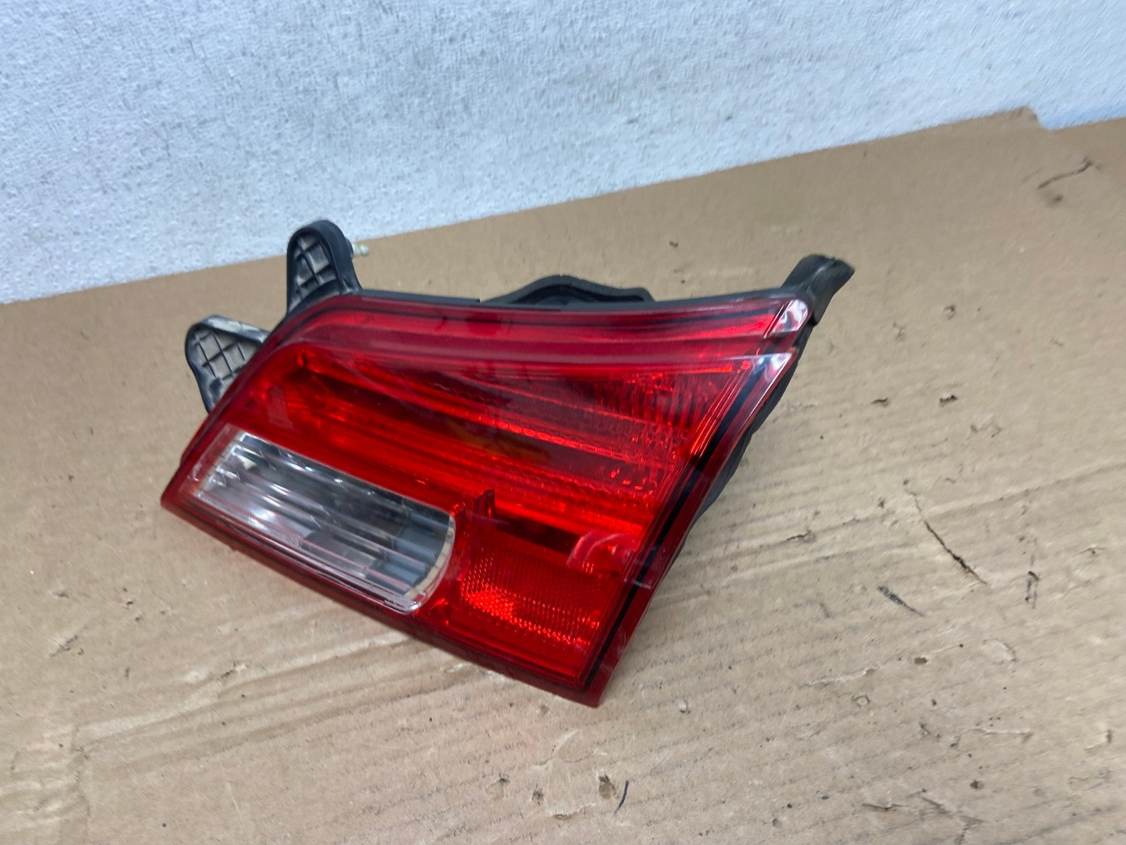 2010 - 2014 Subaru Outback Right Passenger RH Inner Tail Light AD3977 LK1