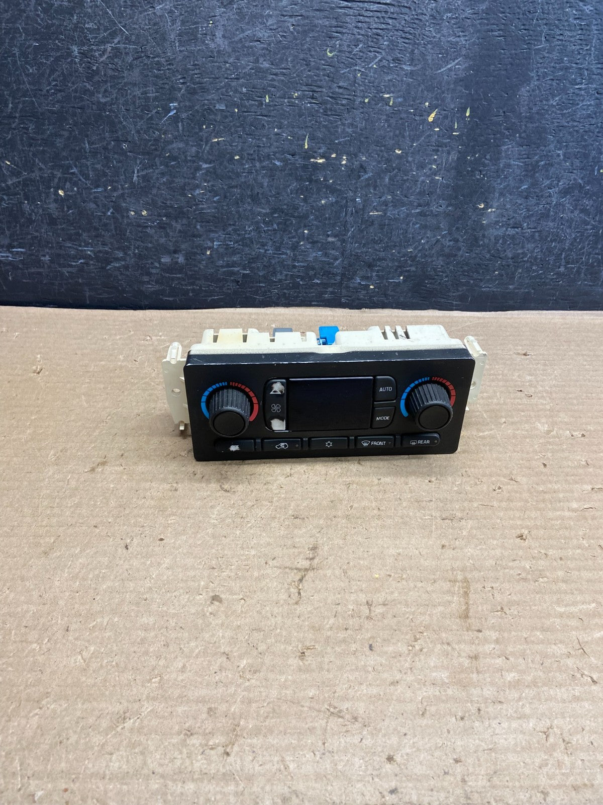 2003 to 2006 Chevrolet Silverado HVAC AC Climate Control ah3969 DG0