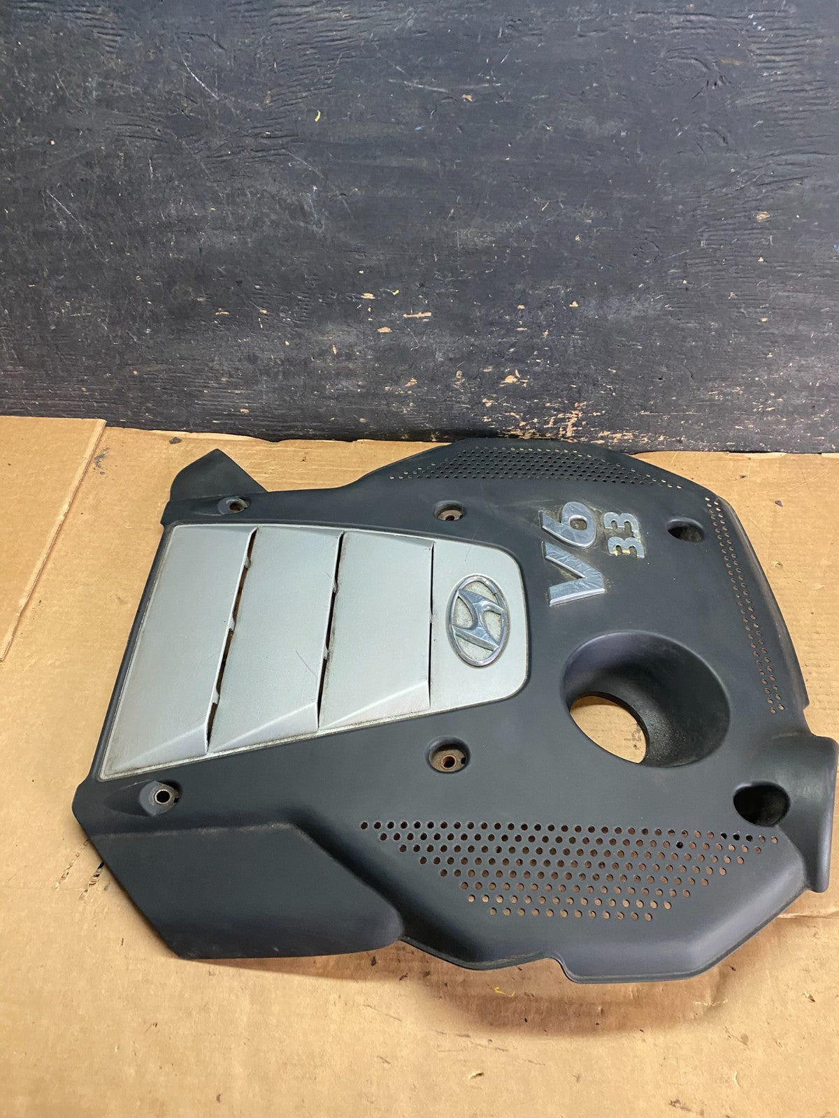 2006 to 2010 Hyundai Azera V6 Engine Motor Shield Cover OEM S0447 DG3