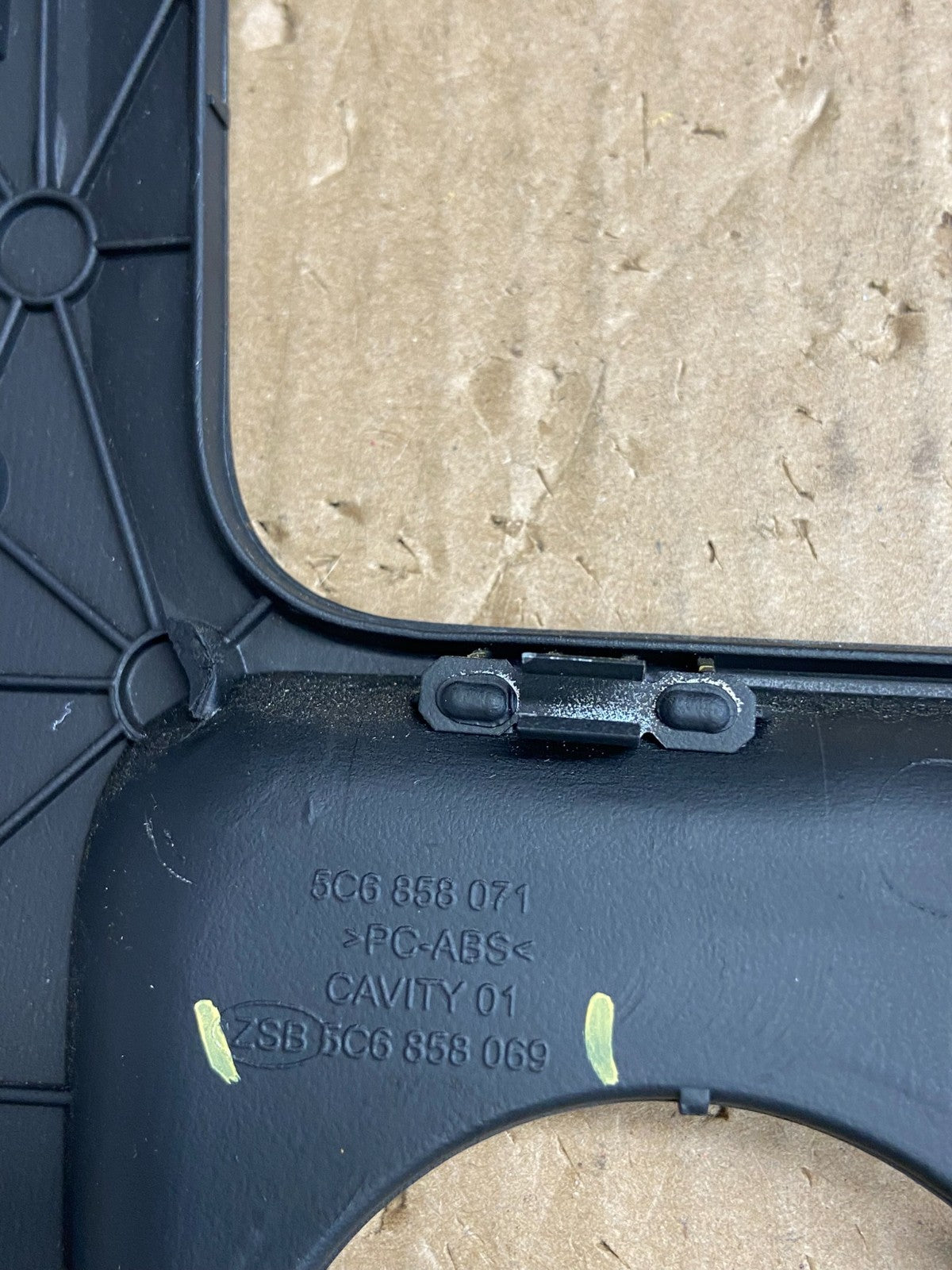 2011 to 2014 Volkswagen Jetta Panel Radio Climate Control Bezel Trim af1609 DG4