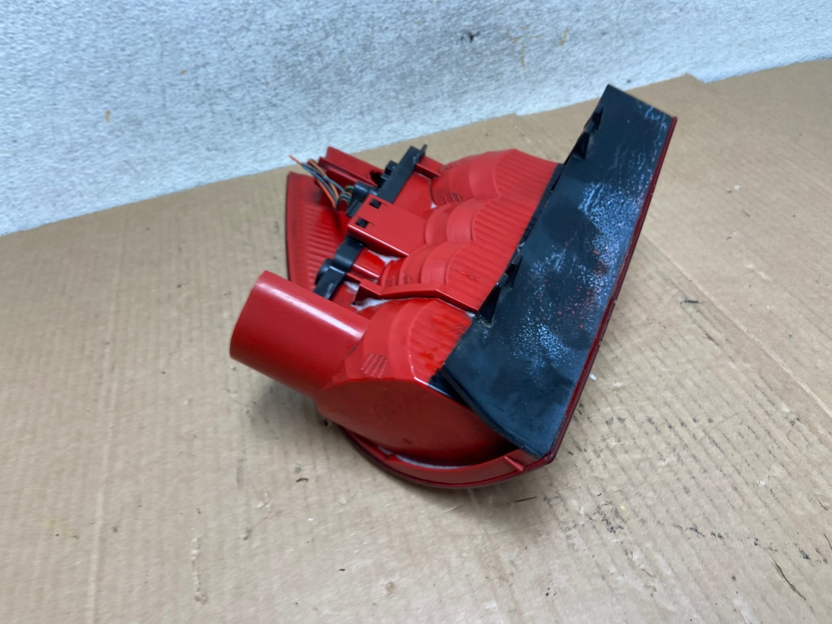 2002-2005 Mercedes ML350 ML-Class Left Driver Lh Side Tail Light AI5874 LK4