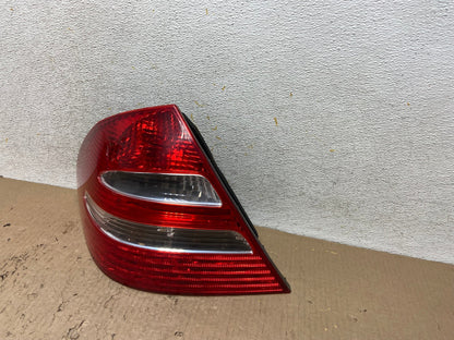 2003-2006 Mercedes E Class Sedan Left Driver LH Side Tail Light AH6602 LK2