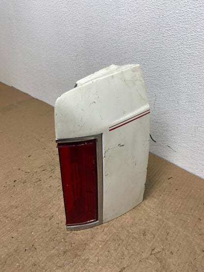 1980-1984 Lincoln Town Car Right Passenger Side Tail Light AC0063 LK1