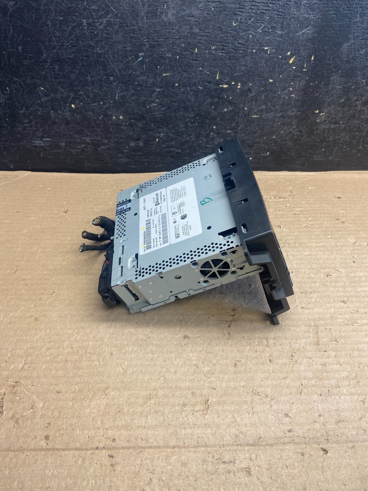 2015 to 2016 Chrysler 200 Radio Receiver Display Screen Player ah5295 DG1