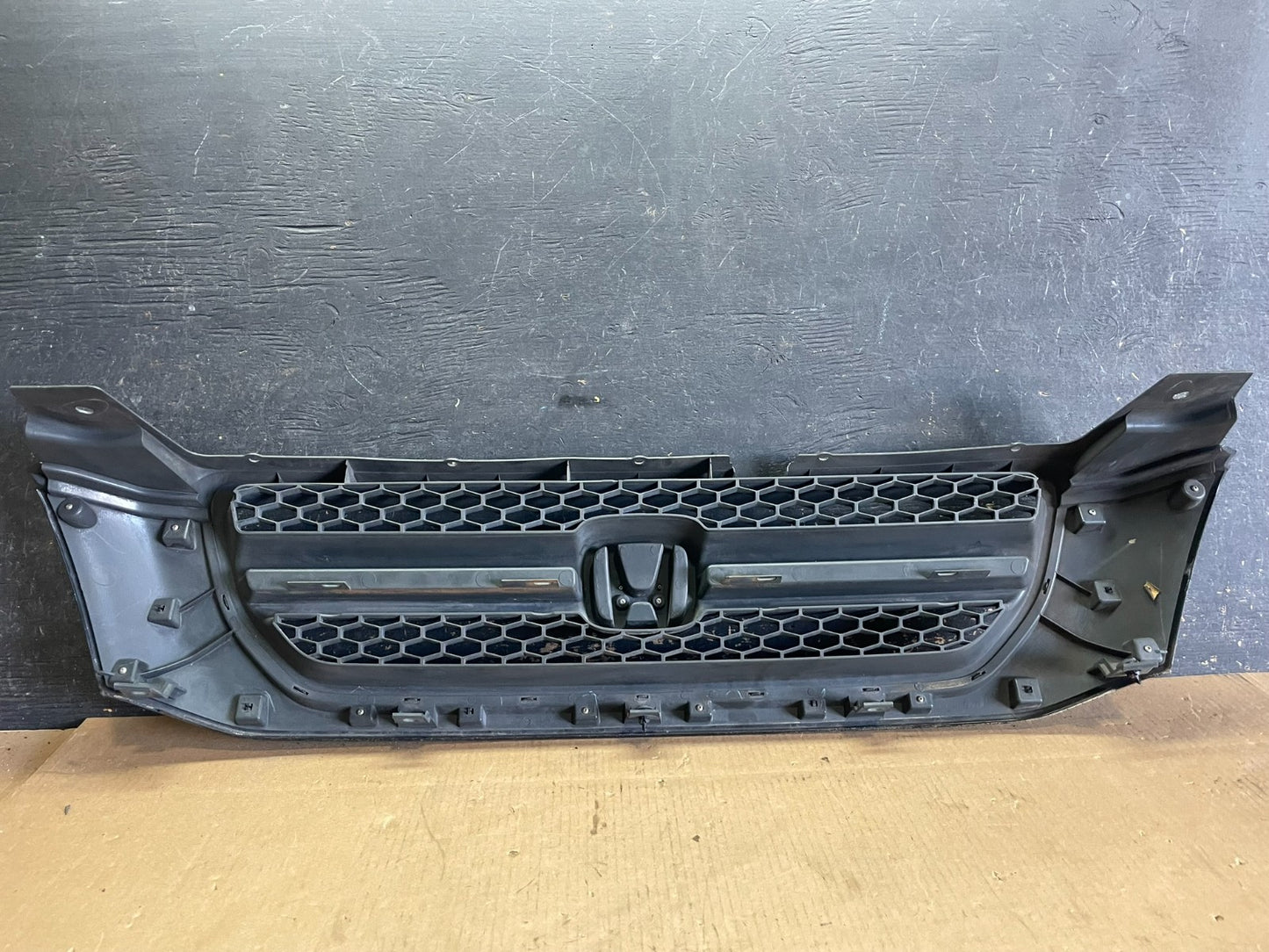 2003 2004 2005 Honda Pilot Front Upper Grill Grille Oem AA2265 DG6