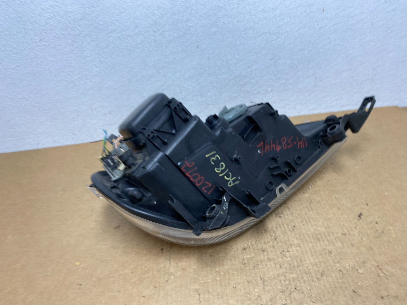 2002 - 2005 Mercedes ML ML350 ML500 Left Driver LH  Halogen Headlight AC3447 DW7
