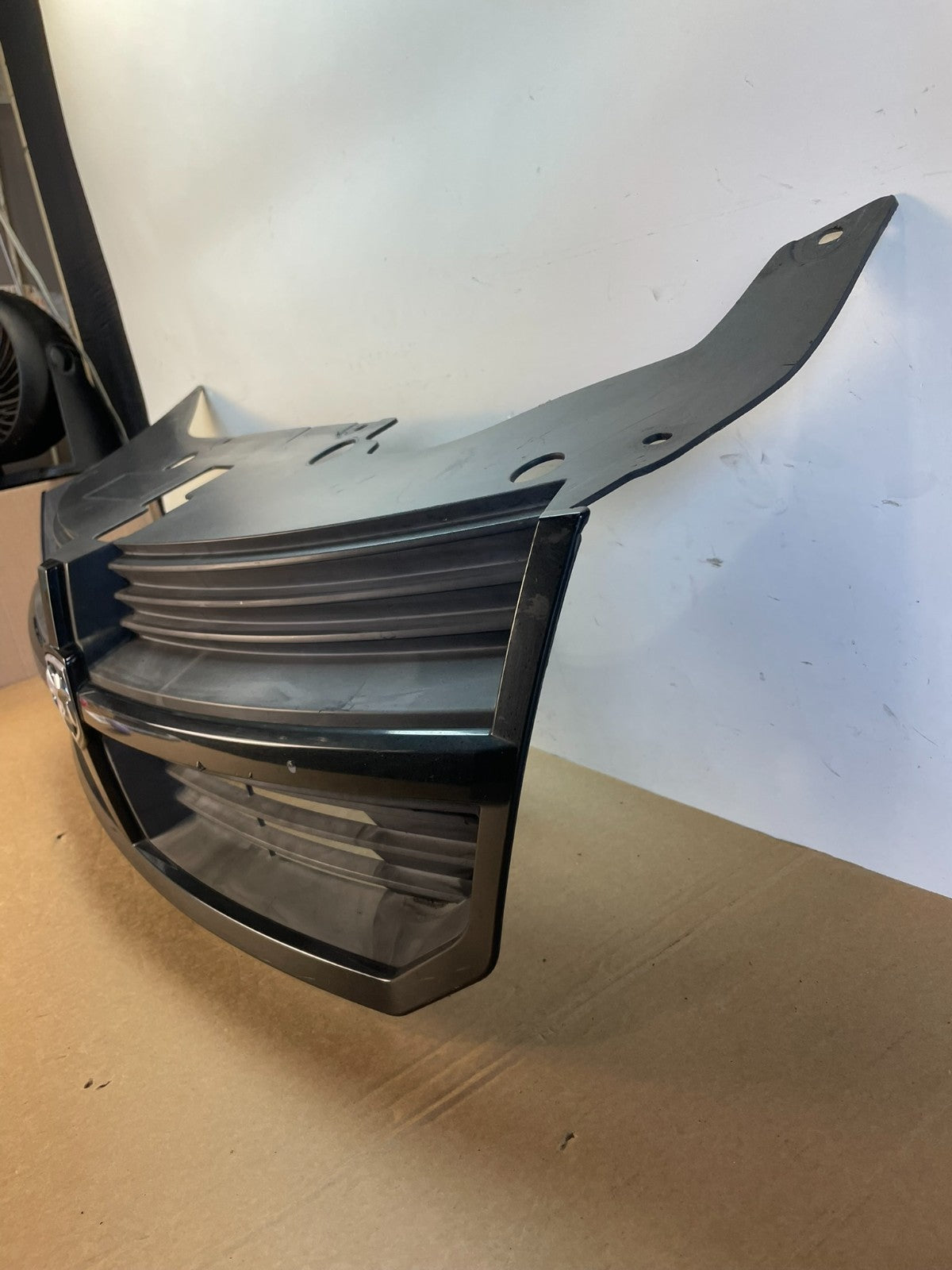 2008 2009 2010 Dodge Avenger Front Upper Chrome Grill Grille AG2846 DG1