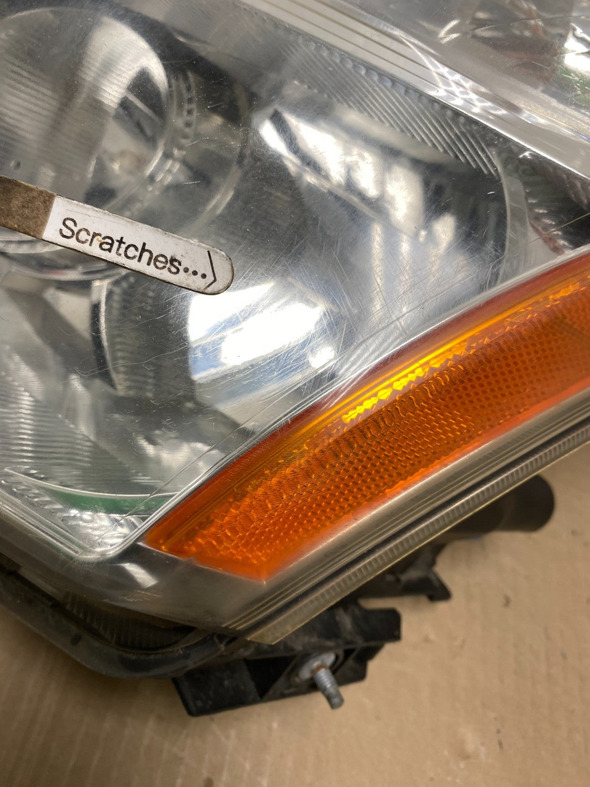 2008 to 2013 Nissan Rogue Left Driver LH Halogen Headlight AE6954 DW3