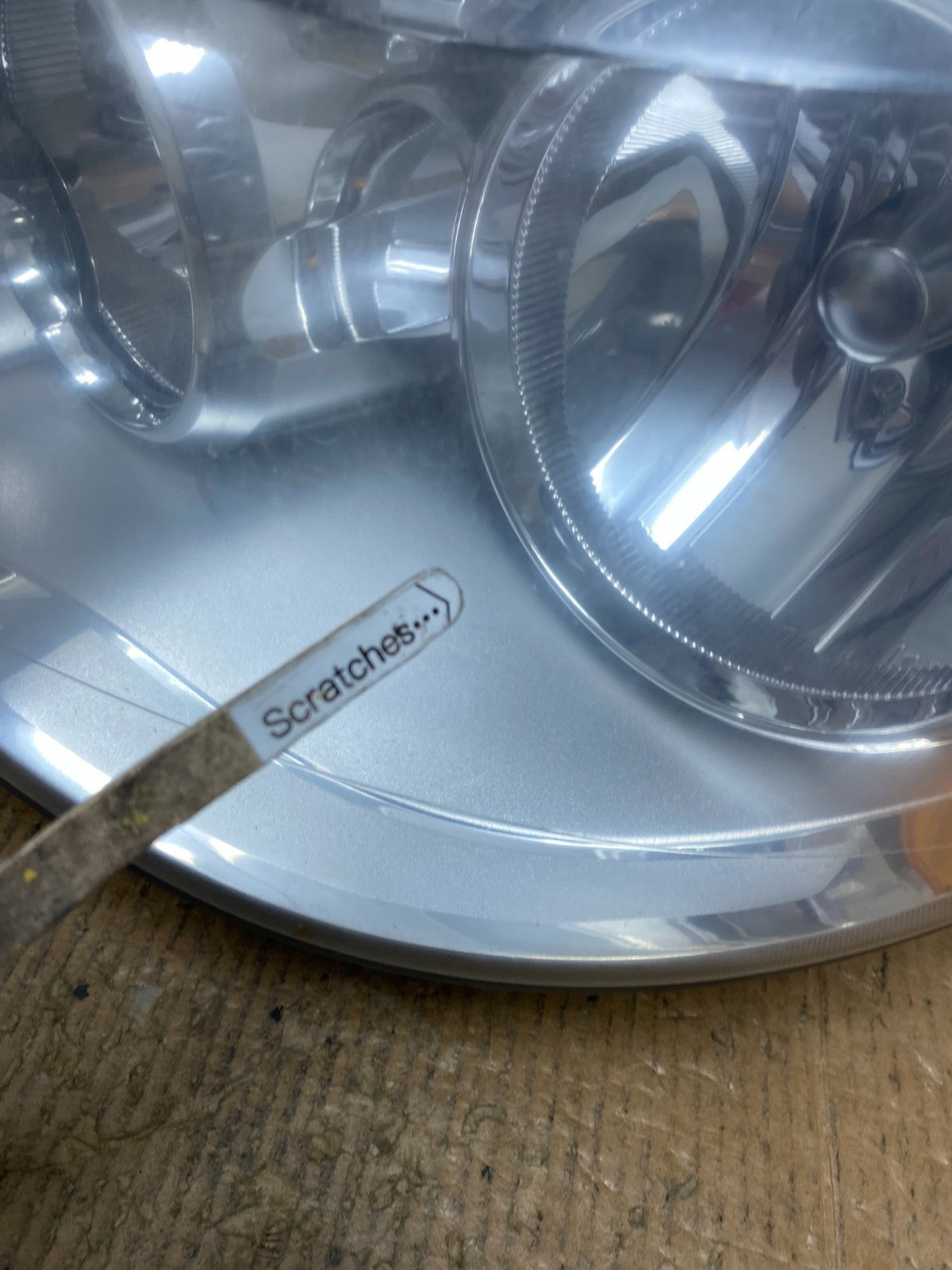 2008 to 2016 Chrysler Town and Country Left Driver Lh Side Headlight AE2715 DW3