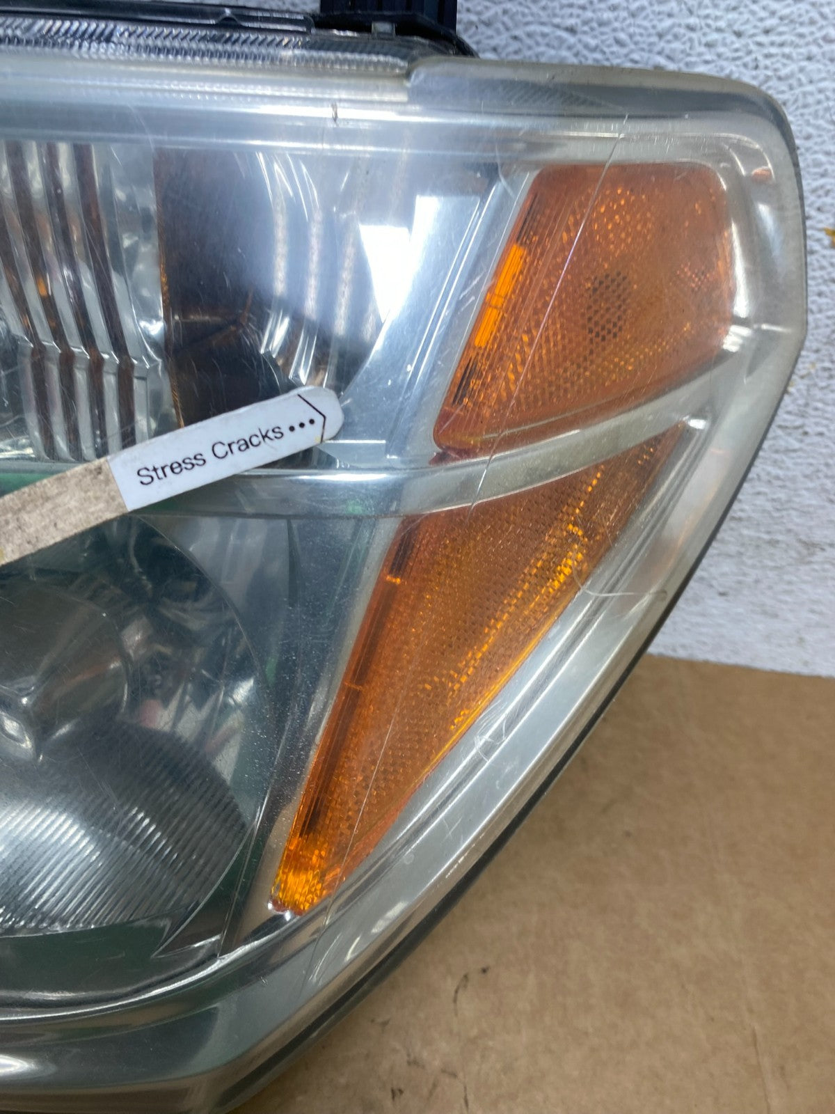 2005-2007 Nissan Pathfinder Halogen Headlight Left Driver LH AE3161 DW4