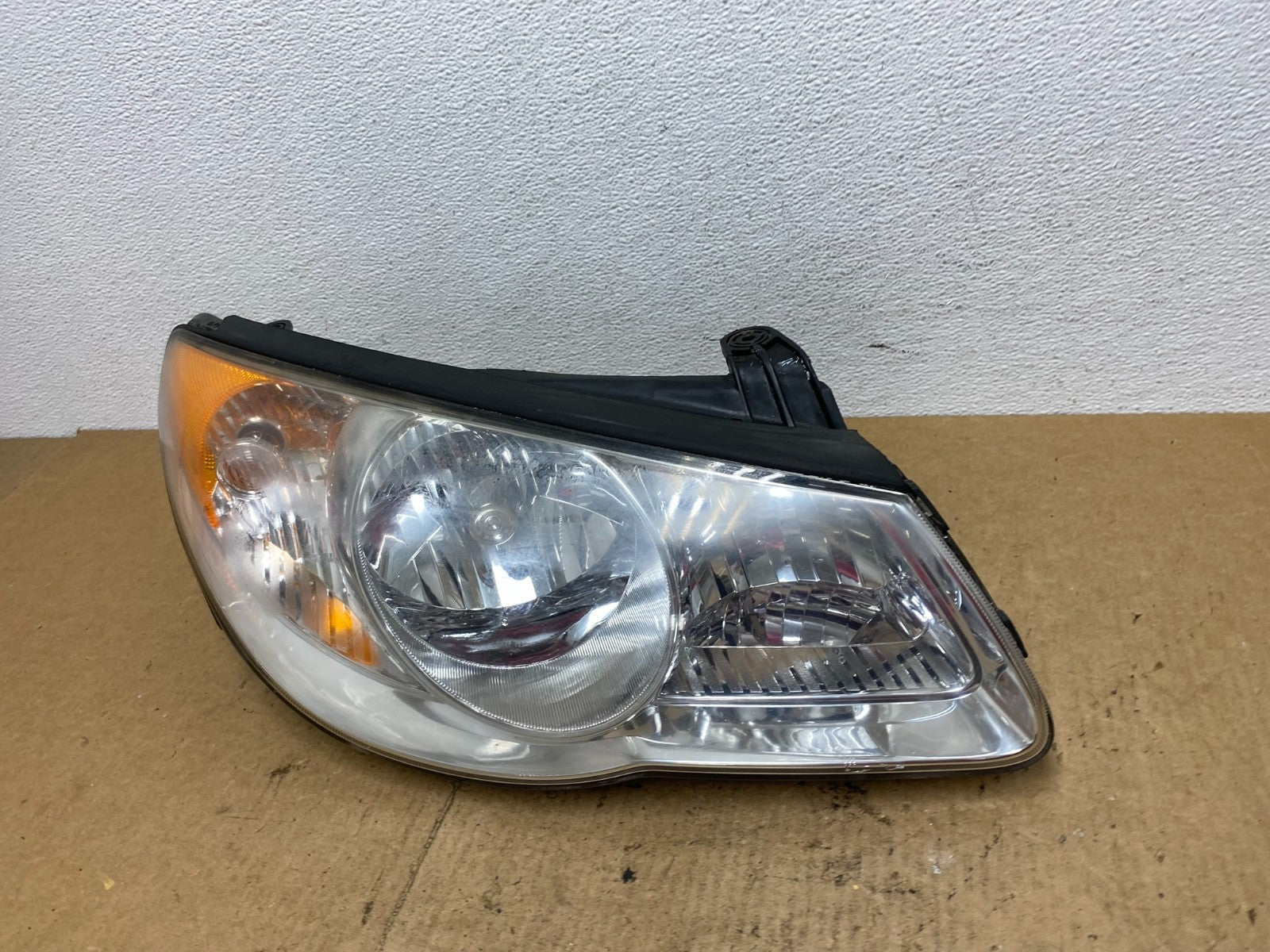 2007 2008 2009 2010 Hyundai Elantra Right Passenger Side Headlight AC3640 DW1