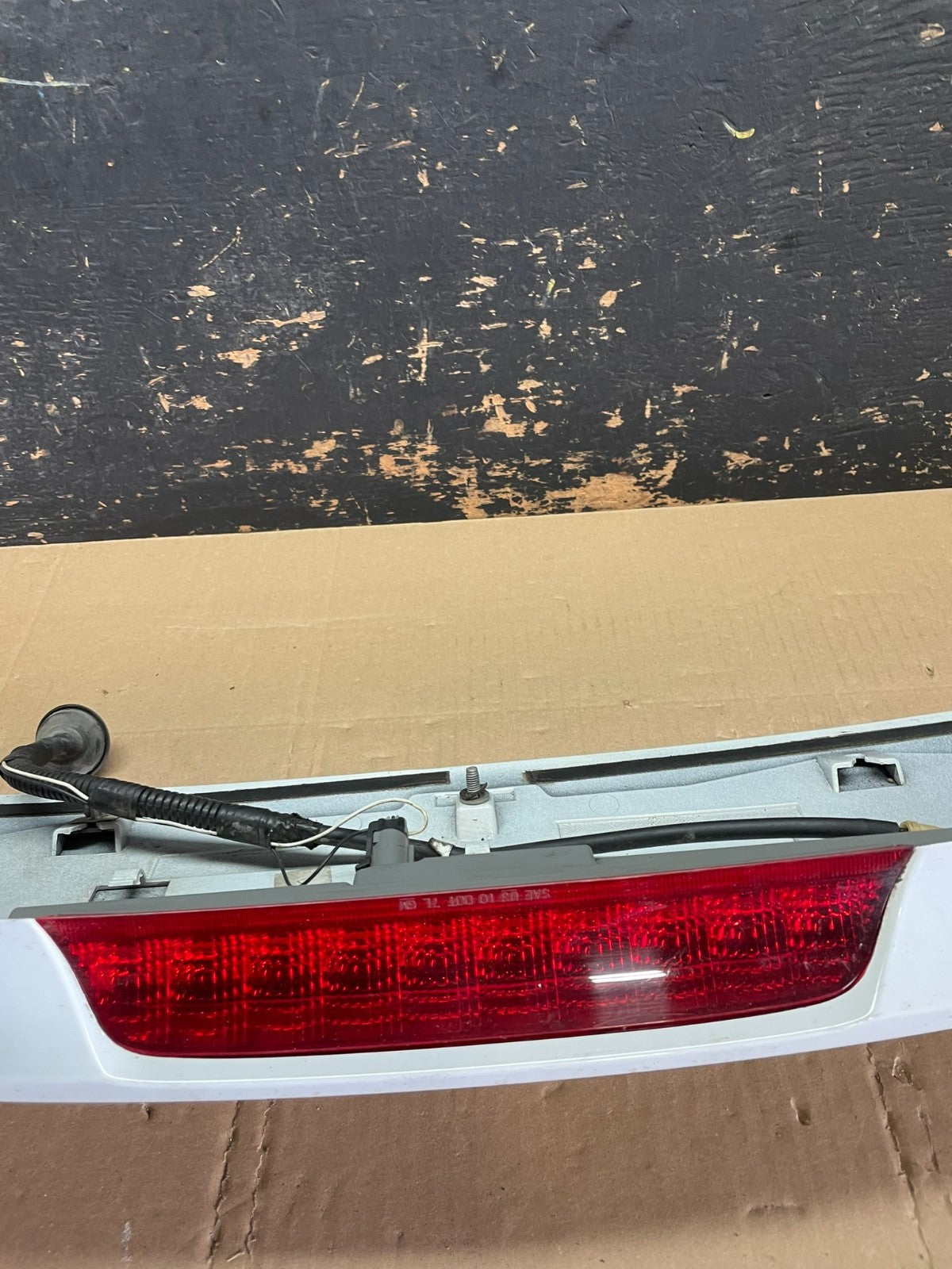 2010 to 2017 GMC Terrain Equinox 3RD Brake Rear Spoiler OEM AA8868 DG5