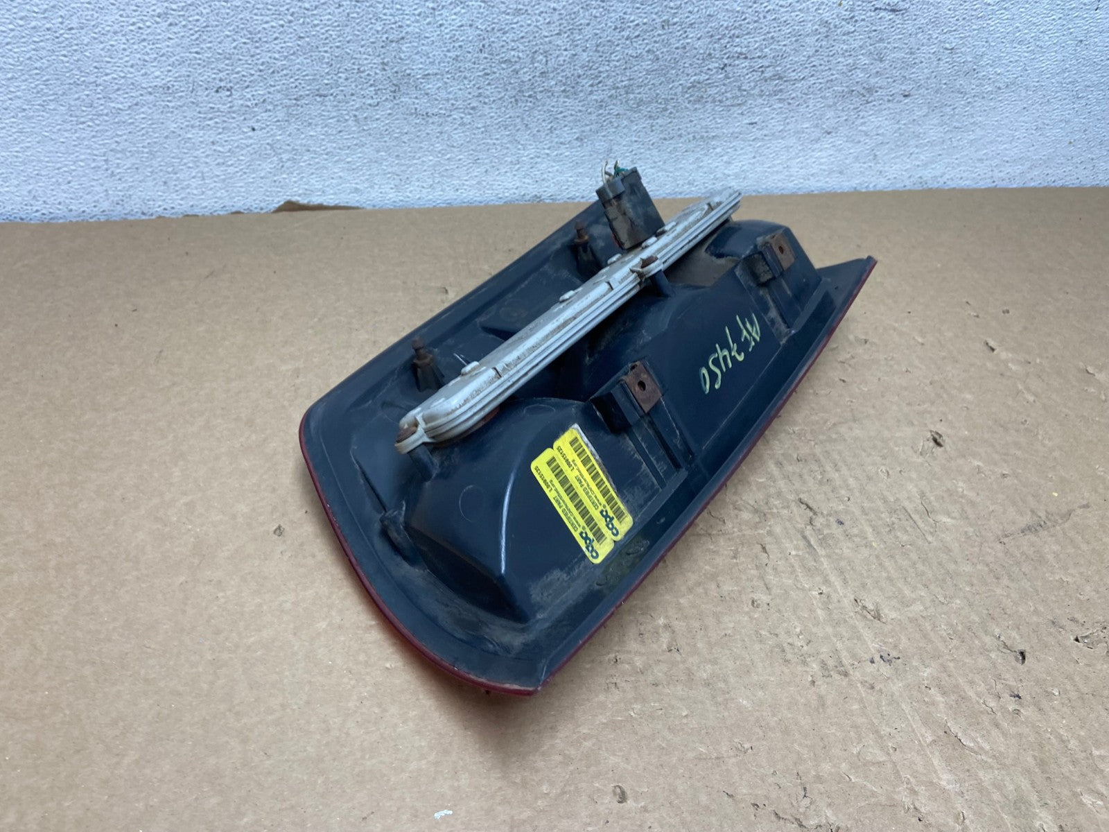2002 to 2006 Dodge Ram 1500 Left Driver side Tail Light DEPO AF7450 LK6