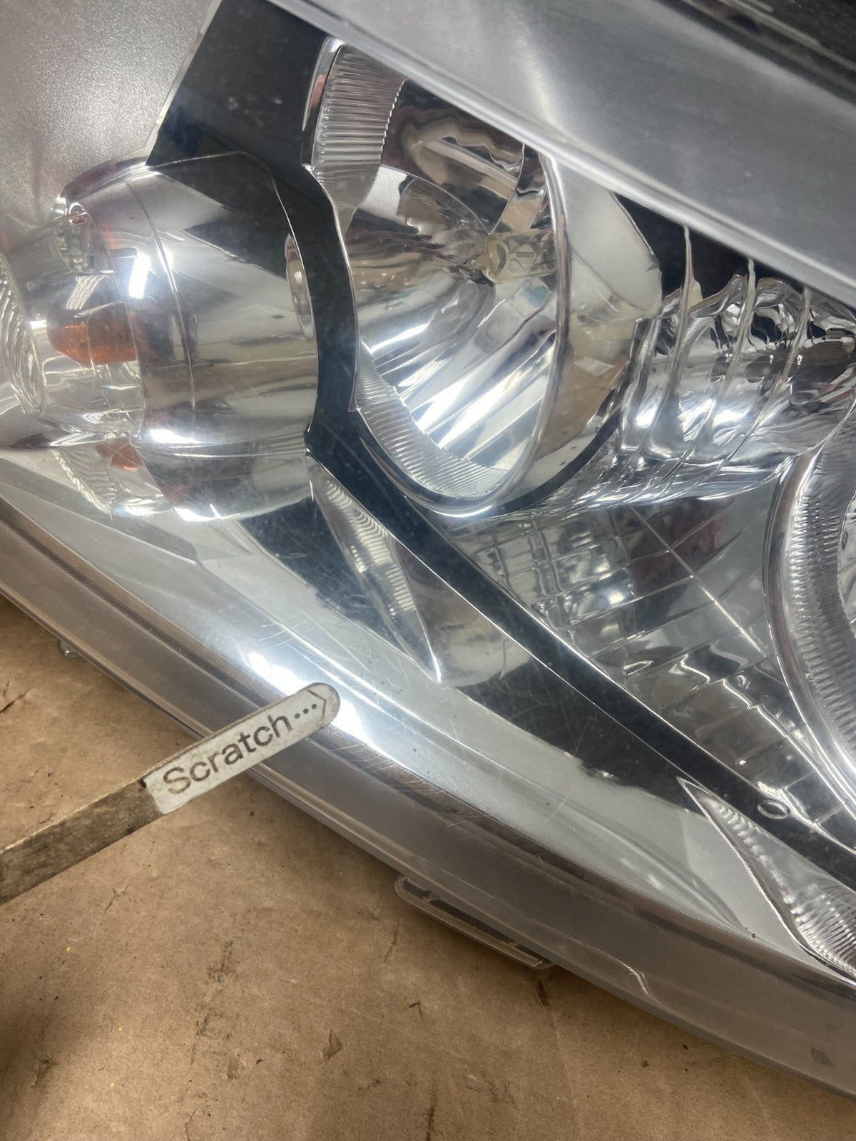 2011-2013 Jeep Grand Cherokee Left+Right Halogen Headlights R1680 DW4