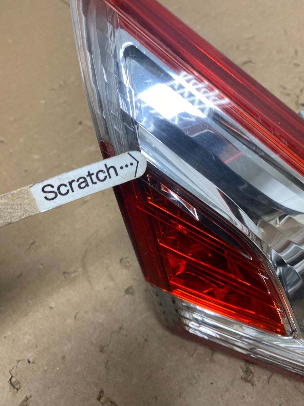2011-2014 Nissan Murano Left Driver Lh Side Inner Tail Light Oem I9993 DW3