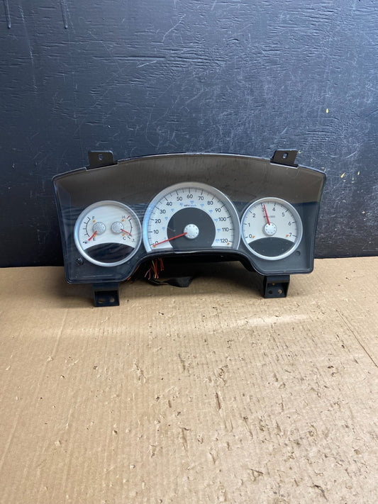2006 Dodge Durango Speedometer Instrument Cluster Gauge AE4302 DW0