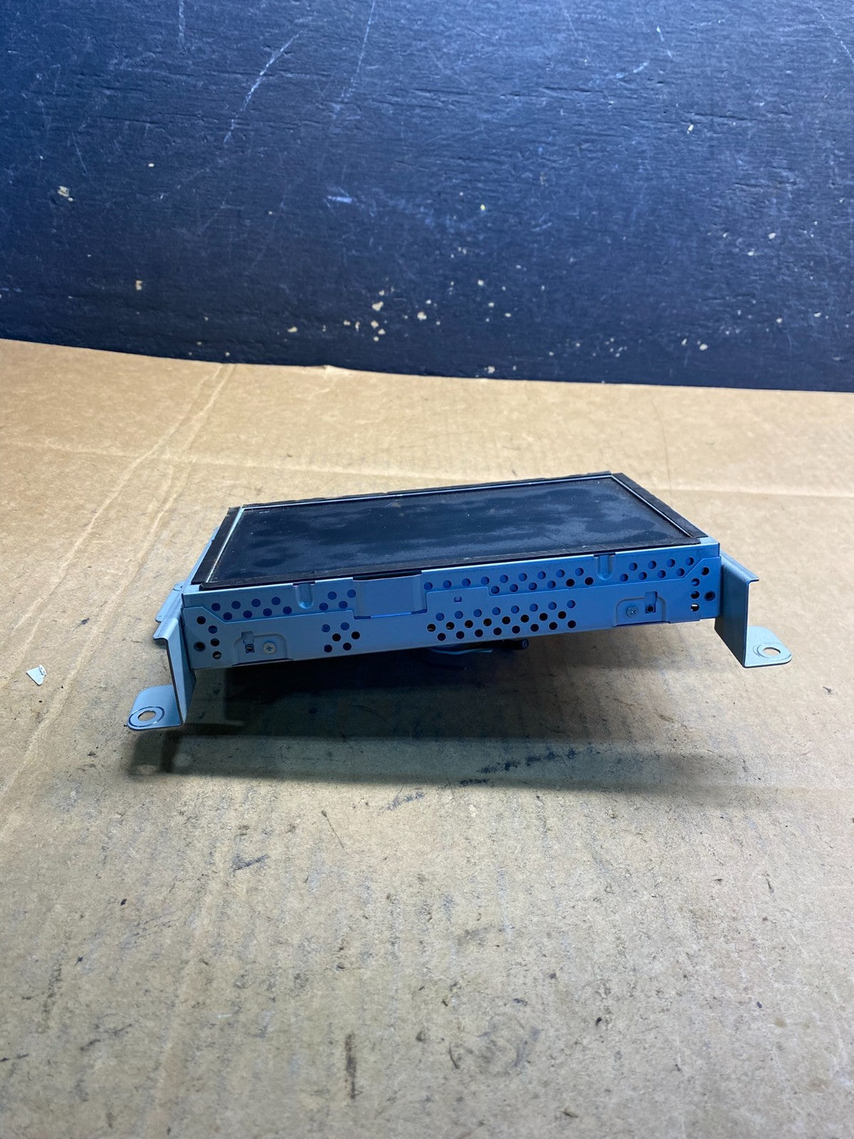 2011 to 2012 Ford Fusion Radio Information Display Screen AB3809 DG1