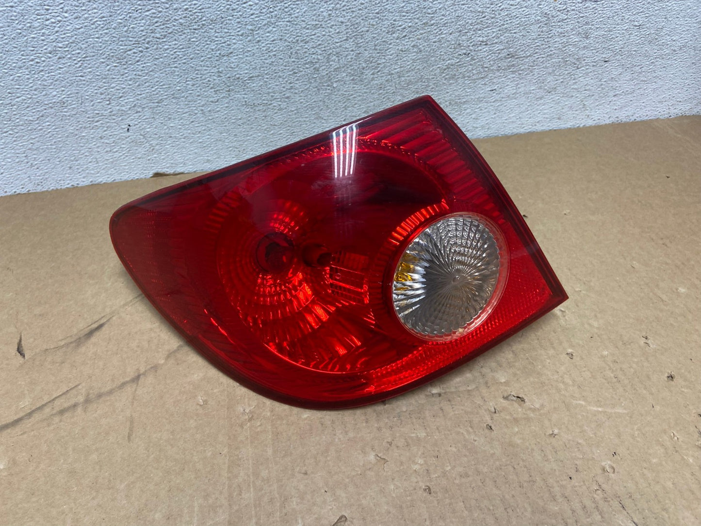2005 to 2008 Toyota Corolla Left Driver Lh Side Tail Light AF9975 LK0