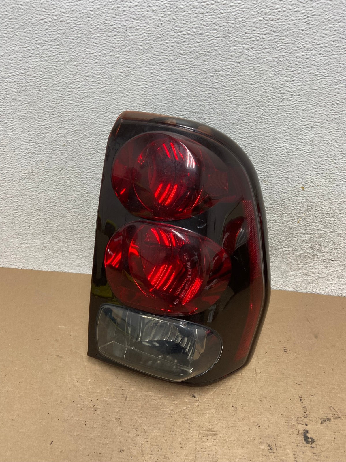 2002 to 2009 Chevrolet Trailblazer Right Passenger Rh Tail Light AF4828 LK0