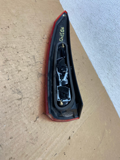 2001-2004 Volvo XC70 V70 Right Passenger RH Side Tail Light Upper AD3743 LK8