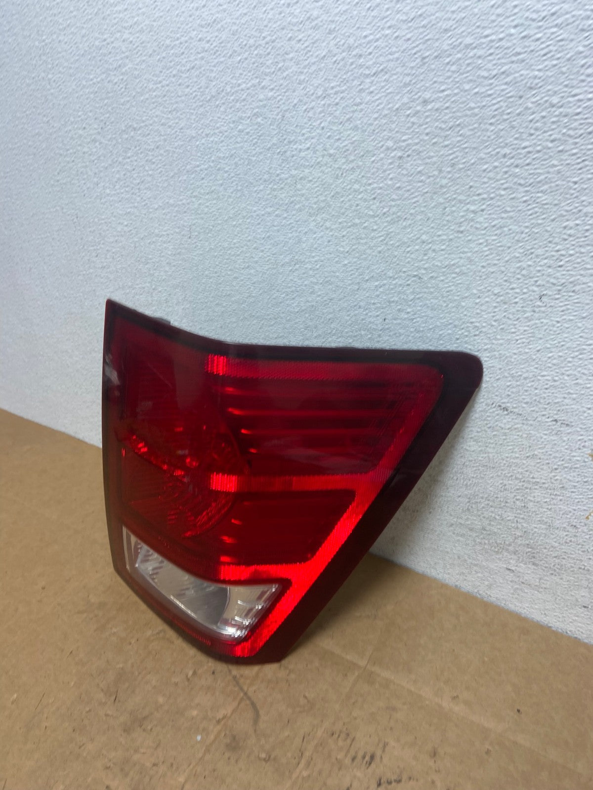 2007 to 2010 Jeep Grand Cherokee Right Passenger Tail Light AD4817 LK1