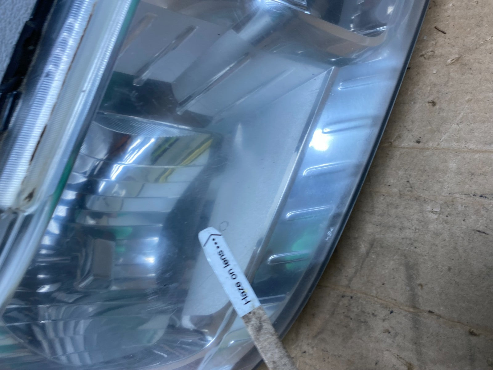 2009 to 2017 Dodge Journey Headlight Right Passenger Rh Halogen AD6338 DW4
