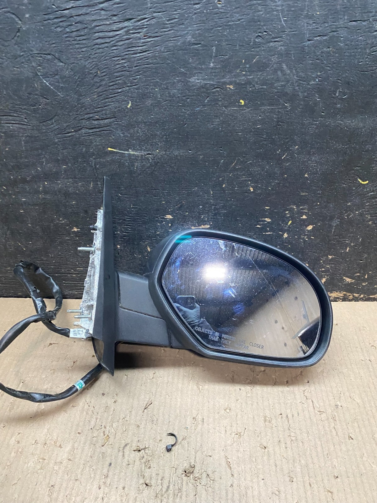 2010-2014 Chevrolet Tahoe Silverado Suburban Right Turn Signal Mirror X8011 DG10