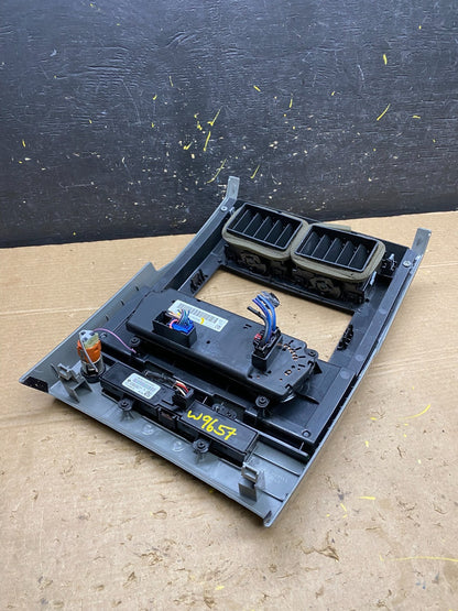 2008 to 2012 Jeep Liberty Dash Climate Temperature Control Radio Bezel W9657 DG4