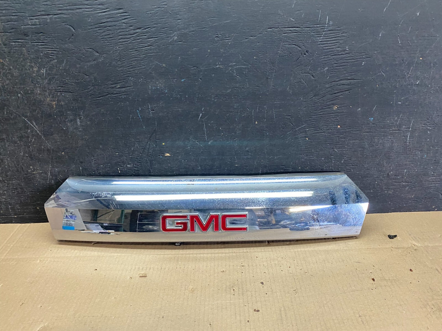 2010-2015 Gmc Terrain Lift Gate Handle Trim Back Up Camera Chrome Panel i7415 DG0