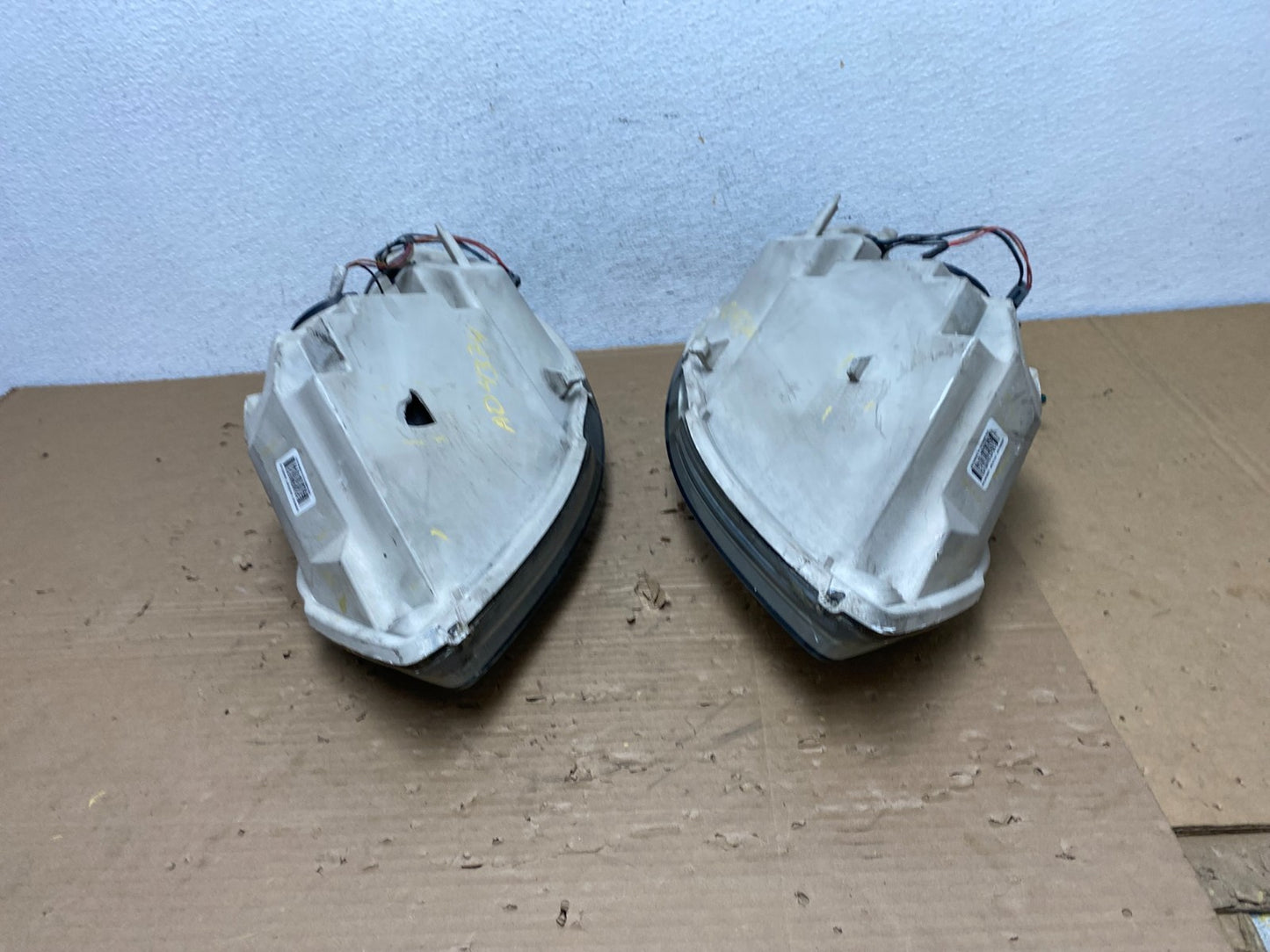 2005 - 2010 Chevrolet Cobalt Sedan Left+Right Headlights AD4374 DW12