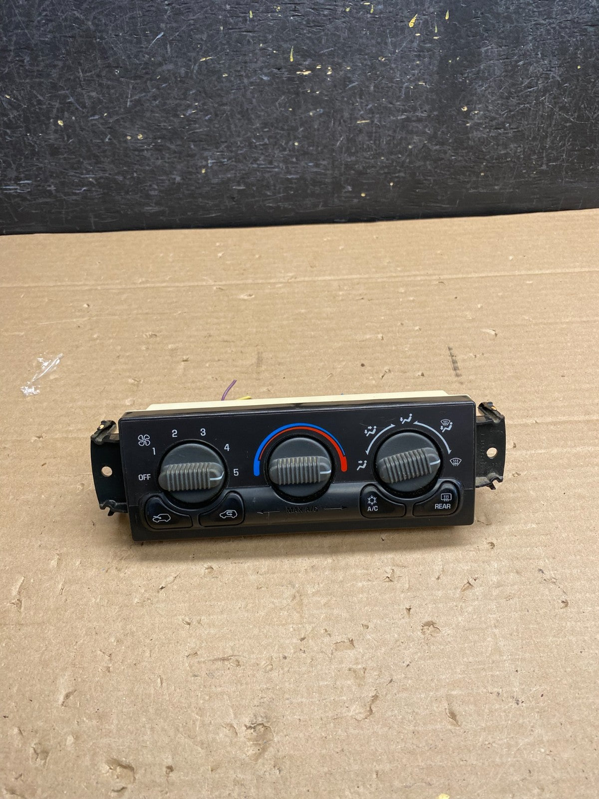 1999-2001 Chevrolet Tahoe AC Climate Control HVAC Rear Window Defogger AG5268 DG0
