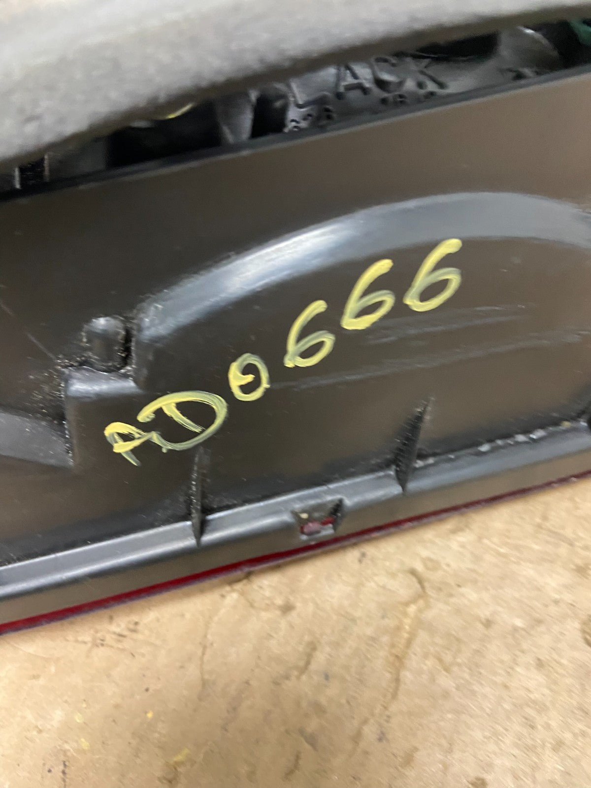 1997 - 2000 Chrysler Sebring Coupe Left Driver LH Side Tail Light AD0666 DG6