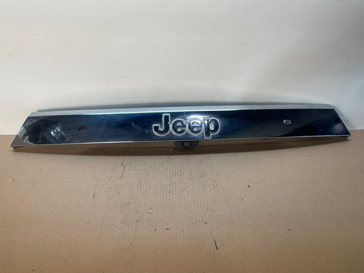 2011-2013 Jeep Grand Cherokee Liftgate Garnish Molding Trim W/ Camera ai4180 DG0