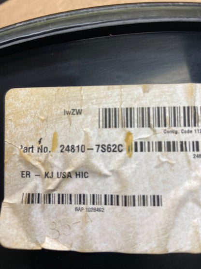 2004 to 2007 Infiniti QX56 Gauge Speedometer Cluster AD6906 DG5