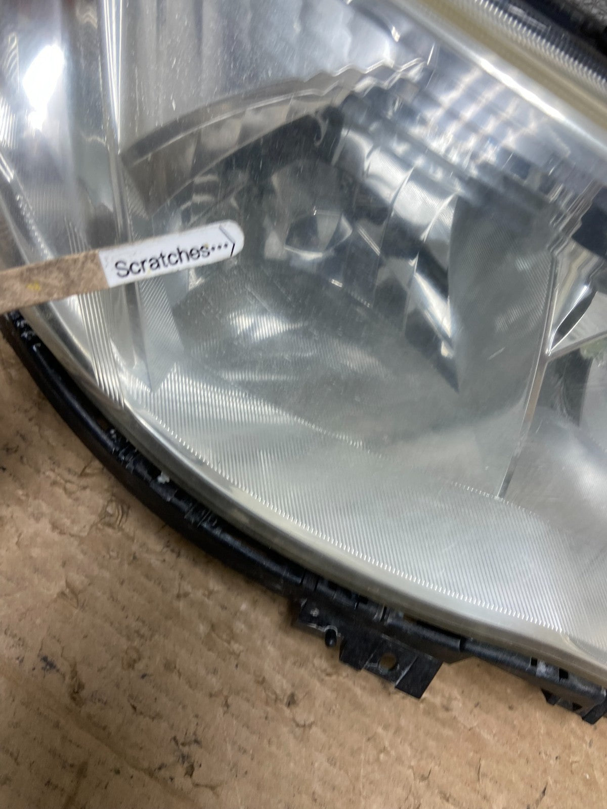 2009 - 2013 Subaru Forester Right Passenger Side Halogen Headlight OEM AB3359 DW3