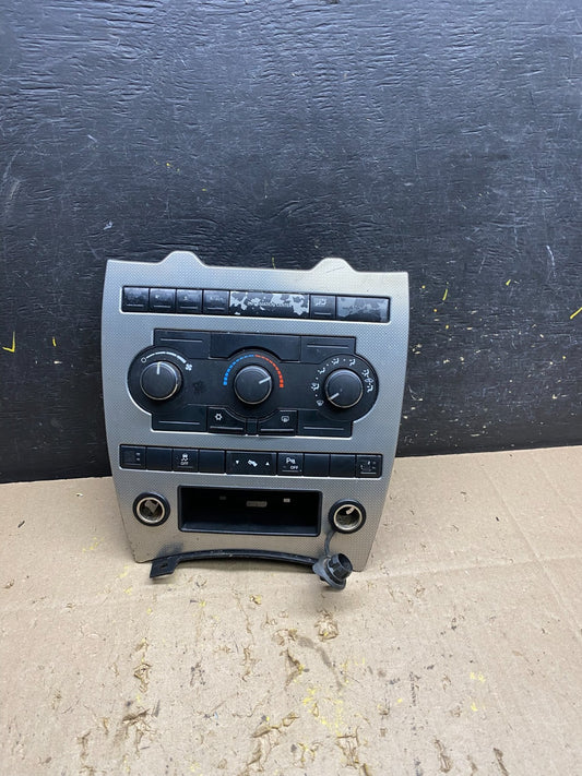 2005 2006 2007 Jeep Commander Grand Cherokee A/C Climate Control Bezel X6450 DG0