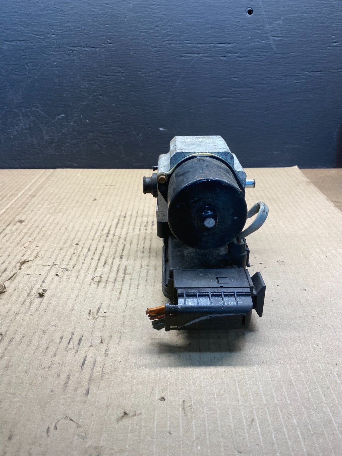 2006 2007 Ford E250 E350 Econoline Anti-Lock ABS Antilock Brake Pump AC0922 DG3